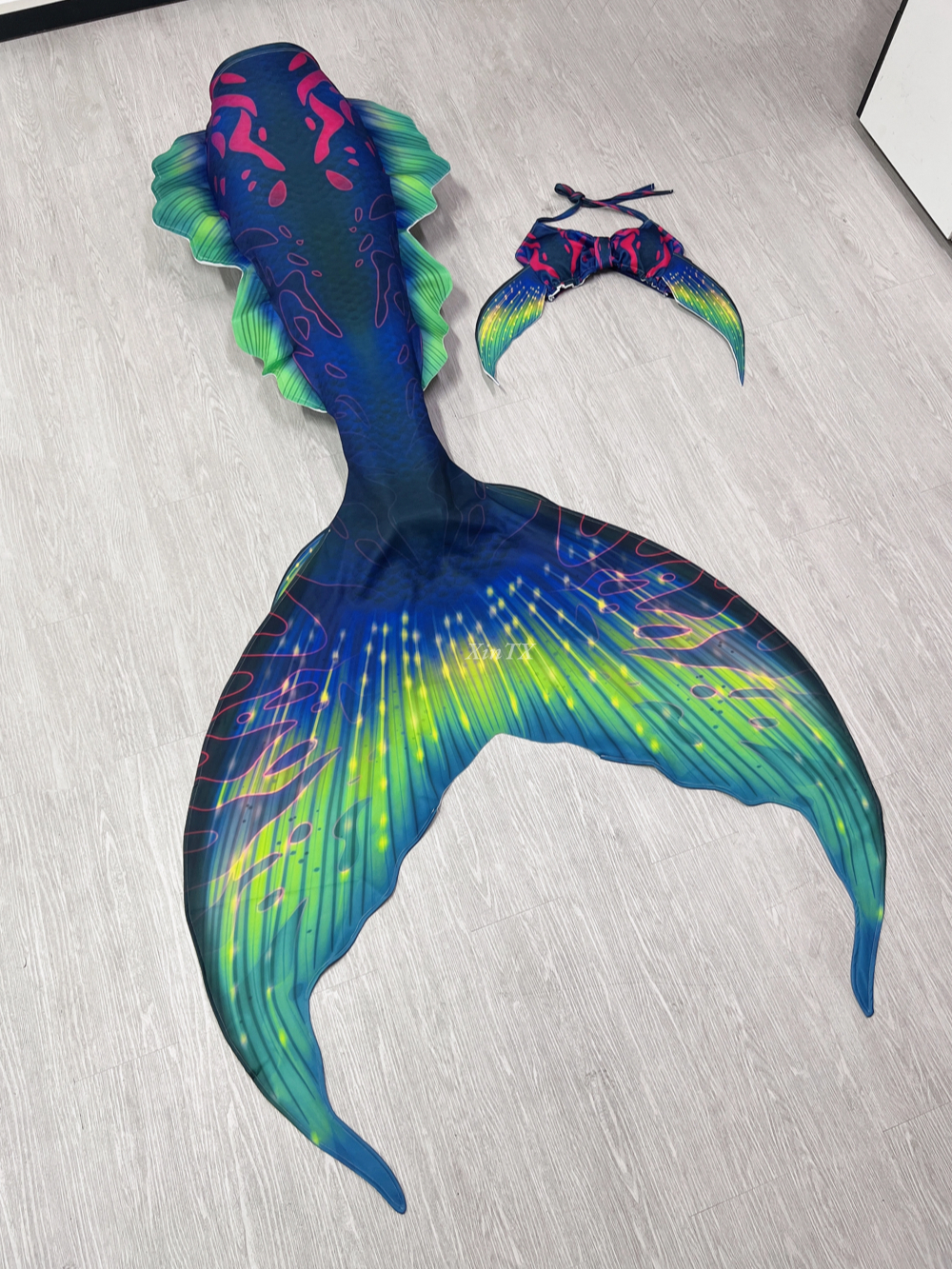 Aquarium Fish In - New Adult Mermaid Tail Fish Tail